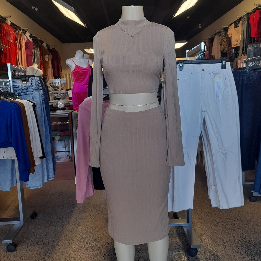 Long sleeve pencil skirt set